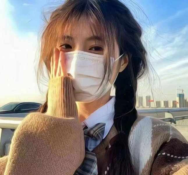 微光下的蓝色男孩